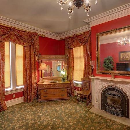 Merry Mansion East Dubuque Esterno foto