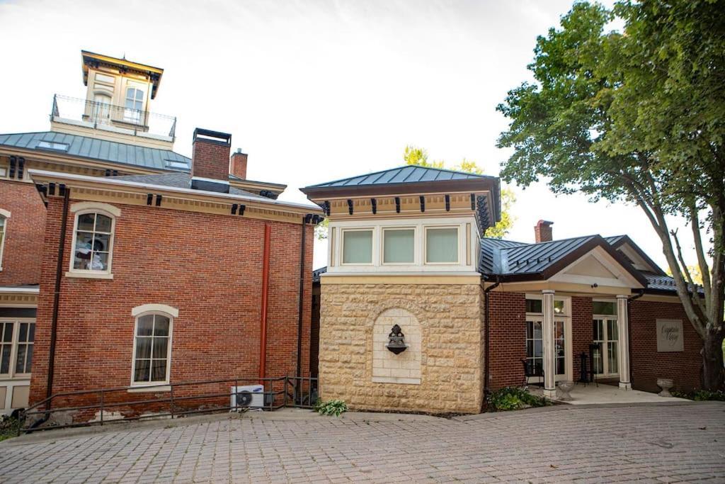 Merry Mansion East Dubuque Esterno foto