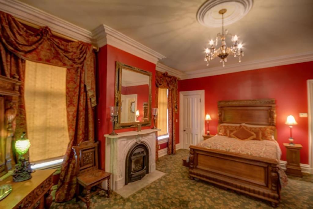 Merry Mansion East Dubuque Esterno foto